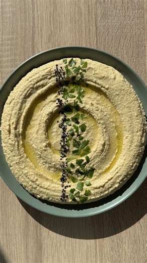 Sara Jhazbhay on Instagram: "Let me show you how to make the most smooth and yummy hummus🧆🤍 It’s so easy to make and only requires a few ingredients! #hummus #hummusrecipe #recipes #tiktokrecipes #foodtok"
