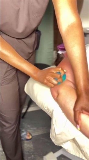 Decompressing, releasing, and healing. 🫨 You know your forearms are screaming at you!