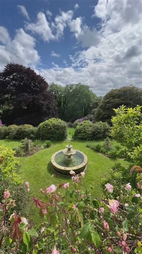 Another beautiful day here in Devon! ☀️☀️☀️ Join us on a Day Retreat next weekend June 8th for yoga, swimming, chilling, lunch, mindfulness and a while lot of YOU TIME ✌🏻 #dayretreat #devonlife #yogaretreat #coldwaterswimming #outdoorpool #livingthedream #wellnessday #wildandfreeadventures