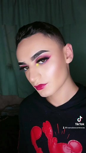 17K views · 1.6K reactions | #makeup #viral | Alex’s Makeup Artist | Facebook