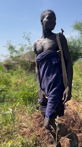 Kitchoga — The Art of Identity Etched in Skin 🖤🪶 Among the Mursi people of Ethiopia, Kitchoga refers to the intricate art of body scarification—a deeply rooted cultural tradition that goes beyond decoration. The most common patterns appear on the chest, over the breasts, and upper arms, symbolizing strength, beauty, resilience, and often rites of passage. Each mark is made with intention—a permanent story carved in skin, echoing identity, belonging, and ancestral pride. While the process is ph