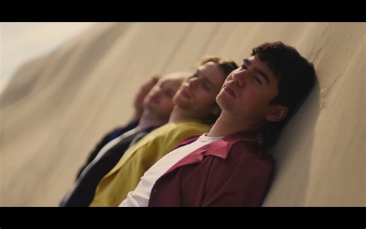 五秒盛夏5 seconds of summer新单《Complete Mess》MV首播