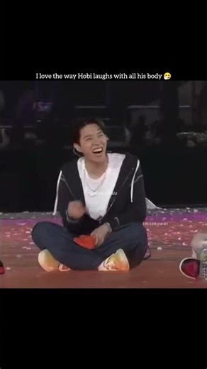 His laugh is so contagious 😭 | #bts #hobi #jhope #btslive #jhopebts