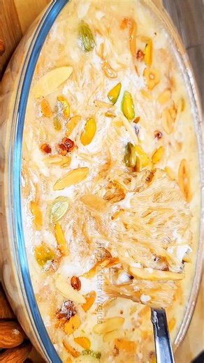 Be lated Eid Mubarak 😬#shorts#ytshorts#shortsfeed#sheerkhurma#eidulfitr#eidspecial#sweet#sewiya#food