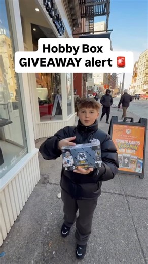 Hey Henry on Instagram: "MASSIVE GIVEAWAY 🚨: This 2025 Mosaic Football Hobby Box is going to one of my followers! Details below to enter: 1. Must be following @heyhenrytv on IG 2. Like this post 👍 3. Comment tagging a fellow card collector (Tag more friends for more entries) 4. For bonus entries repost to your story! Winner will be announced on Super Bowl Sunday, February 8th! 🏈💯 Goodluck everyone! 🍀 #sportscards #giveaway #superbowl"