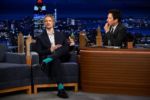 Finneas Tells Jimmy Fallon His Girlfriend Claudia's "Cute Nose" Made His Album Cover