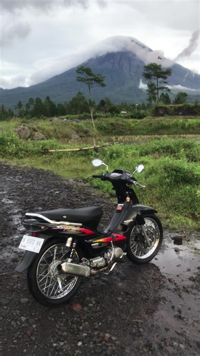 Exploring the Beauty of Semeru: A Journey Through Indonesia