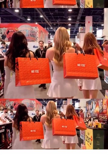 Exhibiting at MJ Biz Con?? 😃 Legend Models is now staffing Booth Models & Brand Ambassadors for MJ Biz Dec 3-4th in Las Vegas 💥 Are you ready for it??! See you all there 😮‍💨 Rockstar moments at Summer @CHAMPS Trade Shows with @Mrfog 🔥 #MJBizCon #BoothModels #TradeShowModels #MrFog #LasVegasEvents 🎥 @Lance