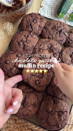 High Protein Chocolate Zucchini Muffins ✨ I’m going to let you in on a little secret… these chocolate zucchini muffins are packed with 11 grams of protein and sneaky veggies! They’re amazing for using up that leftover zucchini from the garden, and our protein obsessed teens seriously can’t get enough! Comment “recipe” and I’ll send the full recipe with macros straight to your DMs! Or search for it here https://homemadeheather.com/high-protein-chocolate-zucchini-muffin-recipe/ Ingredients: 1 ½ cu
