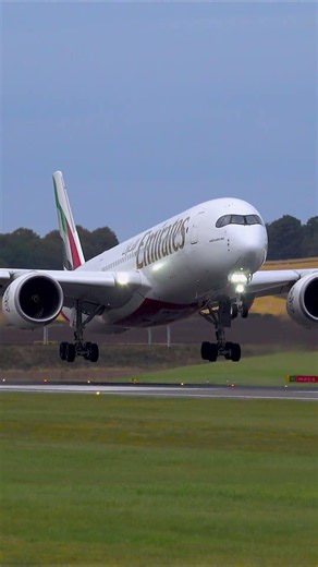 EMIRATES A350 CLOSE-UP LANDING AT EDI🔎🛬