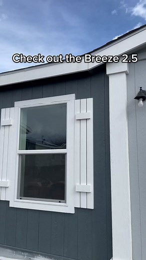 The Breeze 2.5 has it all 🏡 #manufacturedhomes #modularhomes #claytonhomes #wilder #clayton #hometok #openfloor #homeaesthetic #mobilehome #homewalkthrough #hometour
