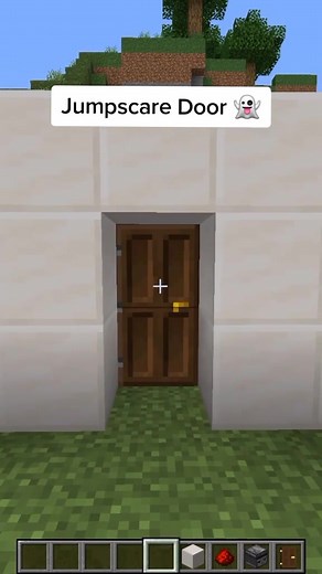 How to Create Jumpscare Doors in Minecraft Tutorial