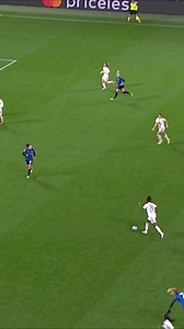 1.3M views · 35K reactions | Cascarino SMASH  Delphine Cascarino Olympique Lyonnais Féminin | UEFA Women's Champions League | Facebook