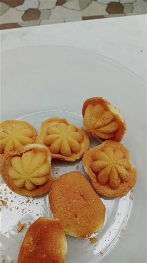 nak yang sedap beli di terengganu. ada jual tepi jalan naik teksi kota baru to kuala terengganu