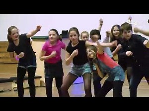 Farsangi tánc- 5. osztály