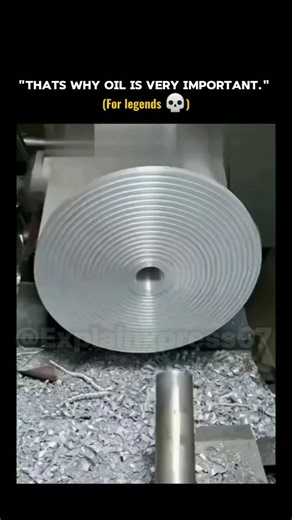 𝗘𝘅𝗽𝗹𝗮𝗶𝗻 𝗫𝗽𝗿𝗲𝘀𝘀 on Instagram: "Oil isn’t just important — it’s the lifeblood of every engine. 🛠️⚙️ From reducing friction between metal parts to cooling down high temperatures, oil plays a critical role in keeping engines running smoothly and efficiently. Without it, moving components would grind, overheat, and fail. That’s why oil changes and proper lubrication aren’t optional — they’re essential. Whether it’s your car, a jet engine, or industrial machinery, oil ensures longevity,