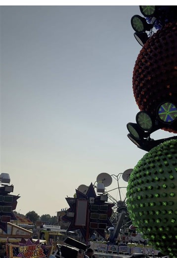 Experience Breakdance Thrills at Kirmes Rides