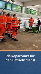 🧡 Unsere Strassenwärterinnen und Strassenwärter sind täglich auf unseren Autobahnen vielen Gefahren ausgesetzt. 👋 Damit sie sich in diesen Situationen richtig verhalten und gesund nach Hause zurückkehren, werden sie regelmäßig geschult. ⚠️ Bei zwei Risikoparcours auf den Autobahnmeistereien Ehringshausen und Lengerich lernte das Team in Orange, das Bewusstsein für Gefahren und Risiken im Betriebsdienst zu schärfen und somit die Sicherheit beim Arbeiten zu verbessern! | Die Autobahn