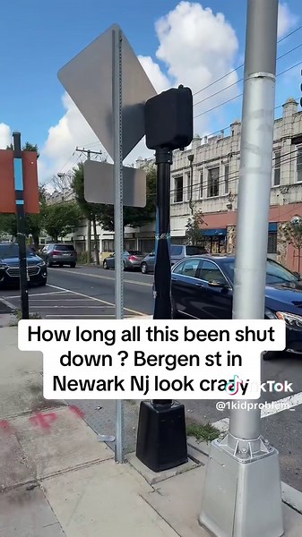 How long all this been shut down ? Bergen st in Newark Nj look crazy #fyp #newark