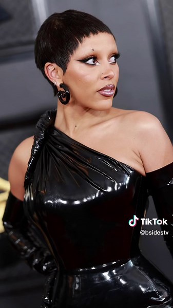 Doja Cat's Stunning Performance at the 2023 Grammy Awards