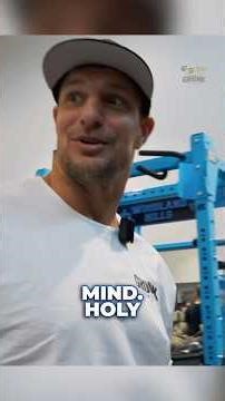 Gronk couldn’t believe his eyes when he stepped back into the Woodland Hills weight room 💪🏻