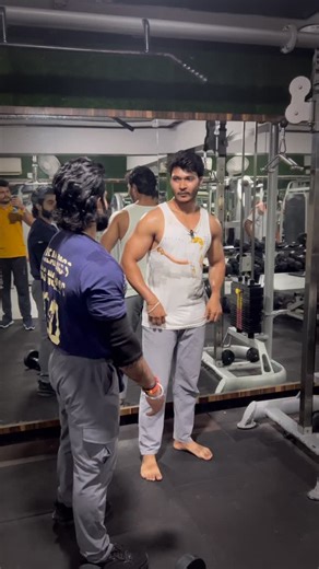 Guru Guidance on Instagram: "Tricep size workout again………💪 #fitnessjourney #gymlove #gymmotivation #workout #fitnessmotivation #explorepage #reelsviral #tricep #NoPainNoGain #FitnessJourney #TrustTheProcess #DisciplineOverMotivation #FitLife#Reels #ReelsTrending #ReelsViral #ExplorePage #ForYou #ReelItFeelIt#Reels #ReelsTrending #ReelsViral #ExplorePage #ForYou #ReelItFeelIt"