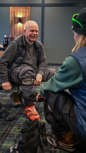 Blue Mountain Resort on Instagram: "A great day on the slopes starts with the right gear! Luckily @skibutlers rentals has you covered. 🎿 Booking with Ski Butlers gets you: ❄️ Delivery directly to your accommodations on your schedule ❄️ Knowledgeable associates who fit your boots on site ❄️ Ski and snowboard gear tailored to your preferences ❄️ On-call rentals assistance throughout your stay ❄️ Easy gear pick-up when you’re all skied out Head to the 🔗 in our bio to book your Ski Butlers service