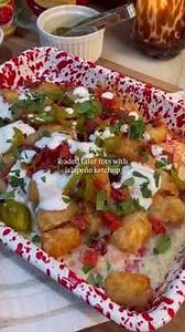 How to level up your frozen tater tots 📈 #cooking #easyrecipe