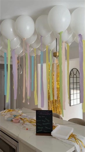 Friendship charm bracelet craft night with friends #dinnerparty #craftideas #partyideas #crafts 💛🌈