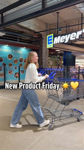 It‘s Friday… you know what that means! 🎉🍕 Neue Snacks, neue Drinks, neue Food Neuheiten für euren Einkaufskorb. 🛒 Was müsst ihr unbedingt ausprobieren? 😍 #newproductfriday #edeka #Neuheiten #foodie #wirliebenlebensmittel