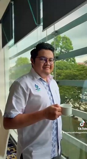 1K views · 76 reactions | Wasiyyah’s Command Center team members. | Ariffin Sabirin | Facebook