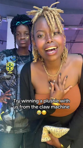 The Biggest Claw Machine Scam Revealed!