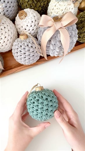 🎄BIG NEWS…Remember The Crochet Christmas Ball Ornament Pattern from last year? Well, you asked if I could make this pattern using the flat/disc style clear ornaments, and I’m excited to say the new version is coming FREE to the blog on Monday. 🙌🏻 🗓️ Mark your calendars for 10/6/25!! 🧶 Yarn @yarnspirations Bernat Maker 👉🏻 Head to simplymadebyerin.com or tap the link in bio to grab the ball version FREE on the blog today!! 🏷️ Tag a crochet lover who’s ready for fall!! #christmascrochet #cr