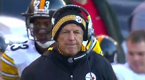 Tim Tebow doing what he does best. 🙌 📺: CBS Sports Network | Denver Broncos