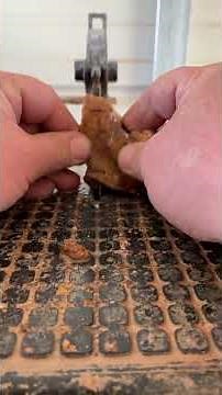 Using my hi-tech 10 inch rock saw to cut this piece of barite. Amazing inside #hitech #rockcutting