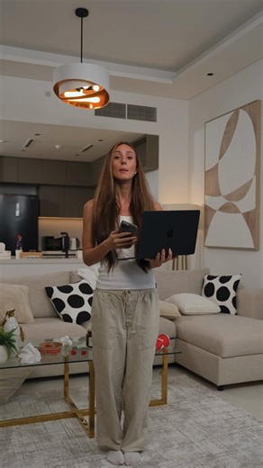 One cleaner. Weekly visits. Zero hassle. Complete trust. While you handle your busy life, ServiceMarket handles your home—with 15% off every time. 🫱🏼‍🫲🏻 #ServiceMarket #WeeklyRoutine #CleanWithoutStress #TrustedService | ServiceMarket