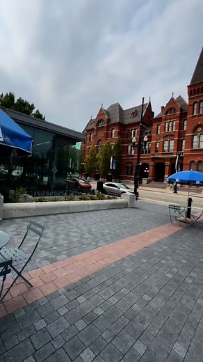 Your Cincy MINI @cincinnatimini Weekend Guide – Fall Fun’s in Full Swing! 🍂🍺🏈 This weekend is packed with Oktoberfests, foodie favorites, and unique local events. Get ready to sip, shop, and celebrate the season Cincinnati-style. 🧡🎉🍻 📍 Thursday–Sunday, 9/25–9/28 🍴 Greater Cincinnati Restaurant Week All Day | Various Locations | @greatercincinnatirestaurantweek 📍 Friday, 9/26 🎨 Final Friday September with Over-the-Rhine 5:00 PM – 9:00 PM | OTR | @otrchamber 📍 Saturday, 9/27 🐐 Goat Yog