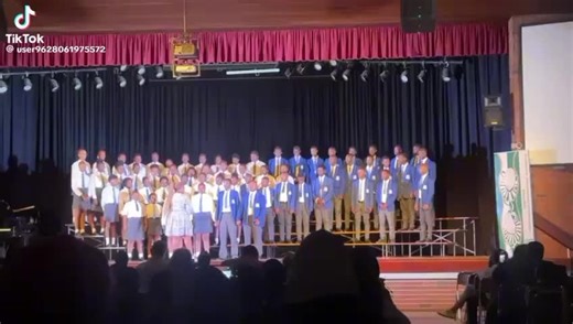 Meli Wam: Sinenjongo High School Choir Performance