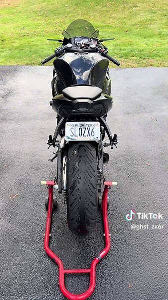 Final Wash for Kawasaki ZX6R Motorcycle Before Spring