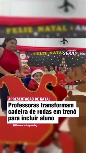 Comando Geral BG on Instagram: "Um gesto simples mudou a apresentação de Natal da EMEI Profª Therezinha de Jesus Alguz, em Itapetininga, no interior de São Paulo. Para garantir a participação de um aluno cadeirante, professoras adaptaram a cadeira de rodas e a transformaram em um trenó. O protagonista foi Euclides Silva Moraes, vestido de Papai Noel, ele entrou sorridente e comandou a encenação. Foi a primeira vez que participou de uma apresentação desse tipo na escola. A professora Valéria Chio