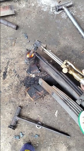 leaf spring bushing removal || canter