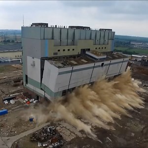 3.1M views · 10K reactions | Controlled explosive demolitions are just absolutely fascinating  | UNILAD Tech | Facebook