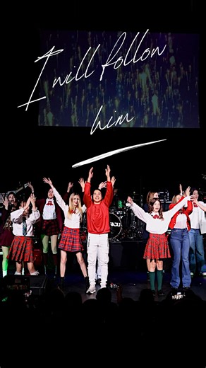 VeVe on Instagram: "Primul nostru moment din concertul “E Magie!” si primul nostru moment de musical realizat vreodata ♥️ super mandra si recunoscatoare tuturor, ca am putut face acest lucru! Merita toate vizualizarile, like-urile si comentariile dupa cum urmeaza: 🎤 Piesa: “I WILL FOLLOW HIM” ✨ Musical: “SISTER ACT I” ☃️ Copiii: @maya_bartesch @rebecaandreearogin @anais.amariucai @micu3069 @stefanutmarinescu @andra__mihalcea @ingridmaria.ionita Sophia Moglan, Rebeca Ene, Dariana Dumitru, Desire