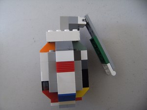 How to Make a LEGO Grenade!