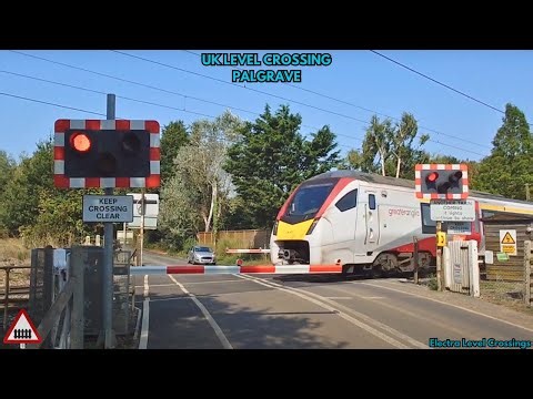 Palgrave Level Crossing, Suffolk (06/09/24)