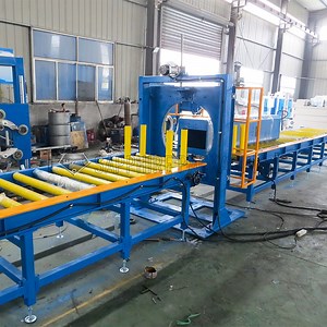[Hot Item] Chinese Reliable Manufacturer Horizontal Film Packing Machine with Adjustable Width Packaging Equipment