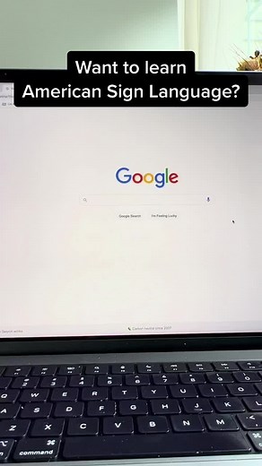 Free ASL lessons for beginners. #AmericanSignLanguage #ASLforBeginners #SignLanguage #ASLlessons #ASL #DisabilityPride
