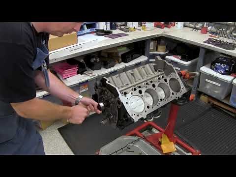 Edelbrock Hydraulic Flat Tappet Camshaft Install and Break In