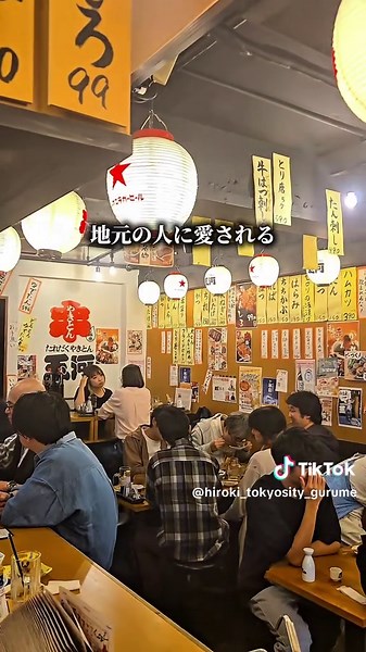 🍻立川行ったら必ず寄ってしまう…✨ 🏮地元の人に愛される 💥破格のやきとん酒場🔥 〜〜〜〜〜〜〜〜〜〜〜〜〜〜〜〜〜 たれだくやきとん 玉河 ●モツ煮込み（全部入り）¥649 ●【名物】たれしろ¥99 ●【名物】絹びきつくぴー¥288 ●絹挽きつくね¥189 ●ねぎたん¥189 ●極上レバ刺し¥649 ●大とろホルモン炒め¥486 ●骨煮（盛り放題）¥585 ●肉汁鉄鍋ぎょうざ 3個¥486 ●アジフライ¥288 ●玉河グランプリ賞】鶏から 3個¥387 ●【人気No.1】大角煮焼売 1個¥189 ●ホルモン焼うどん¥585 住所 ・東京都立川市曙町2-22-23 木村ビル 1F 交通手段 ・立川駅北口 徒歩5分 営業時間 ・月～金、祝前日、祝後日 16:00 - 23:00 L.O. 22:30 ・土～日、祝日 12:00 - 23:00 L.O. 22:30 〜〜〜〜〜〜〜〜〜〜〜〜〜〜〜〜〜 【立川行ったら毎回ここ。🍺】 気づけば何度も通っていた。 グループ創業55年 地元で愛され続ける焼きとん酒場。🔥 名物は群馬直送の新鮮なモツを備長炭で焼き上げた“やきとん”。 そ