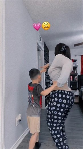 WTF?! 🤯 My Style Changes Every 3 Seconds... (Goth to Anime Challenge) #AltFashion